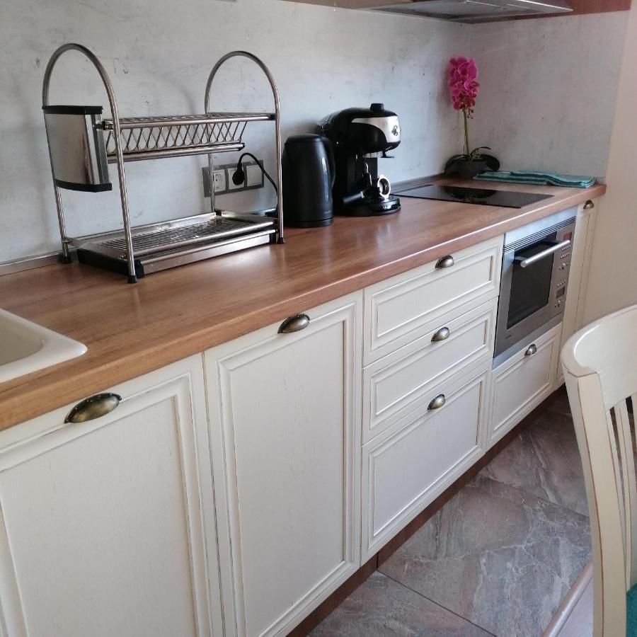 Apartments Dona Chernomorets Esterno foto
