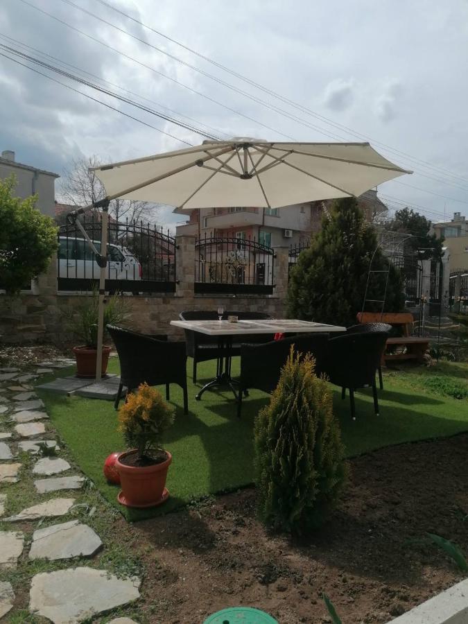 Apartments Dona Chernomorets Esterno foto