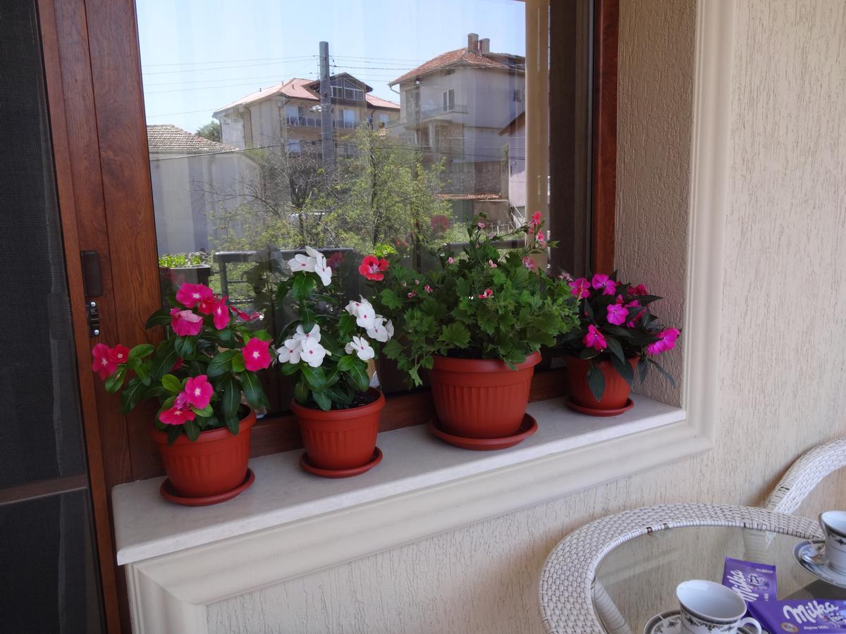 Apartments Dona Chernomorets Esterno foto