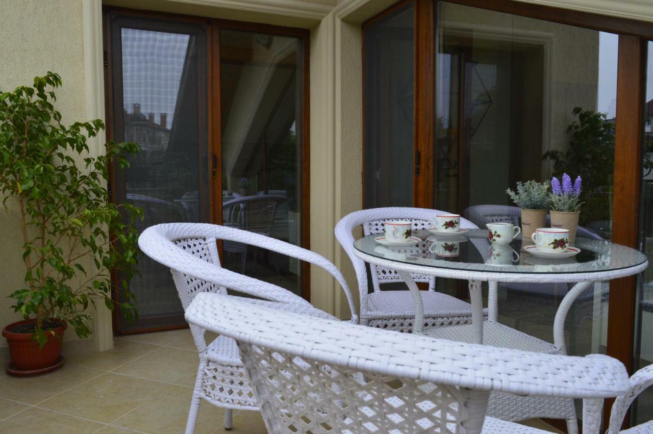 Apartments Dona Chernomorets Esterno foto