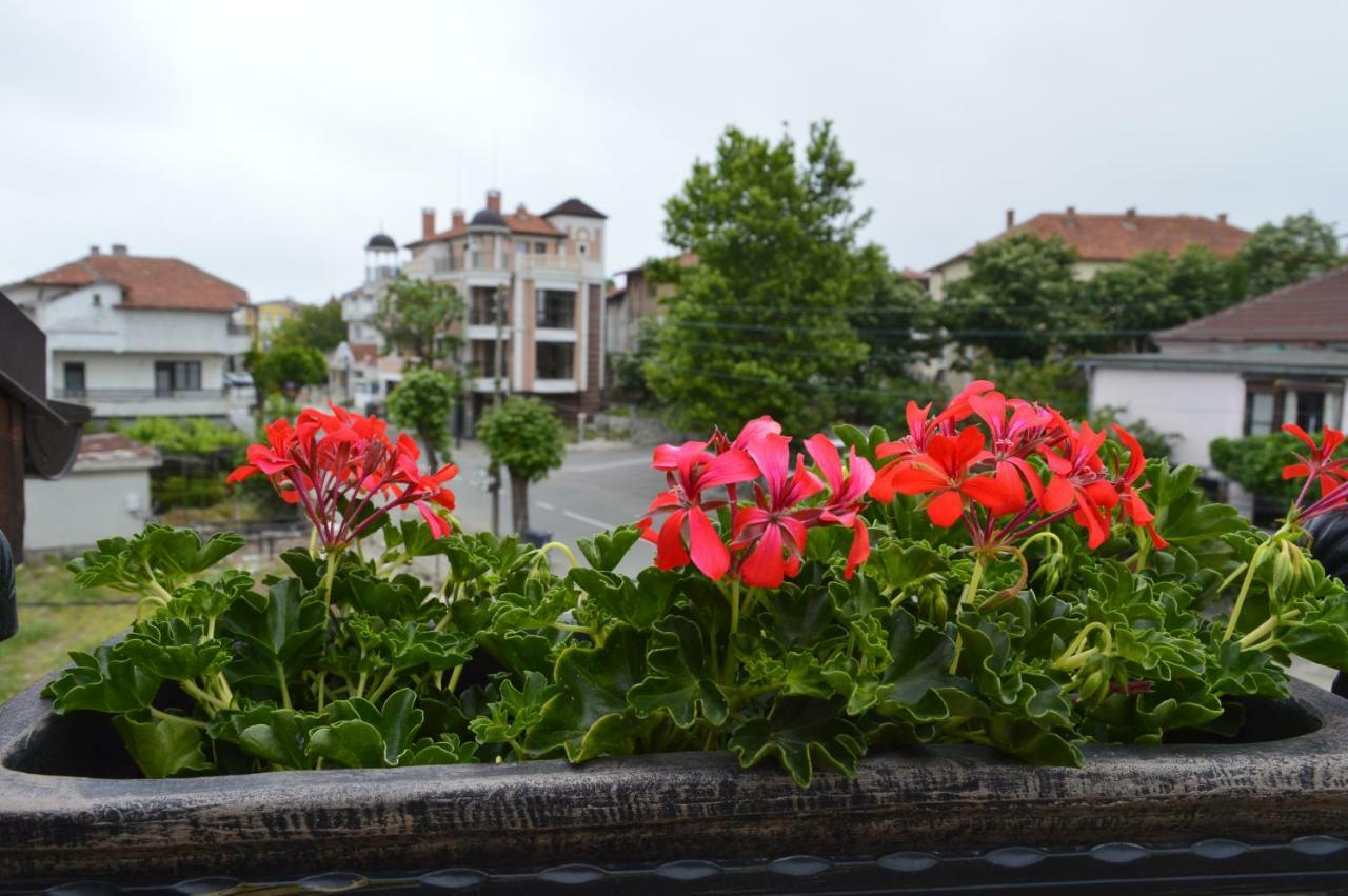 Apartments Dona Chernomorets Esterno foto